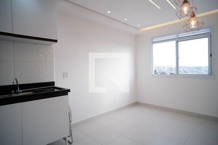 Sala/Cozinha de apartamento para alugar com 2 quartos, 32m² em Engenheiro Goulart, São Paulo