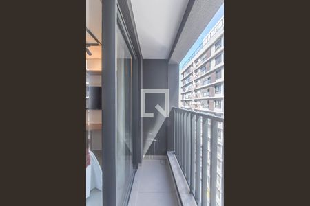 Varanda de kitnet/studio para alugar com 1 quarto, 35m² em Campo Belo, São Paulo
