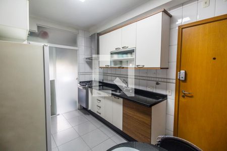 Cozinha de apartamento à venda com 3 quartos, 139m² em Tamboré, Santana de Parnaíba