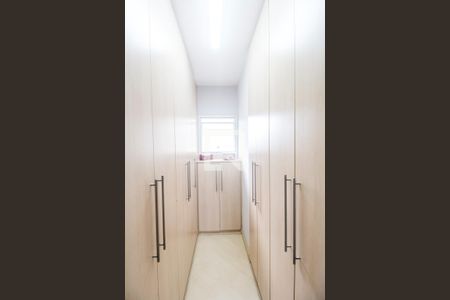 Closet da suíte 1 de apartamento à venda com 3 quartos, 139m² em Tamboré, Santana de Parnaíba