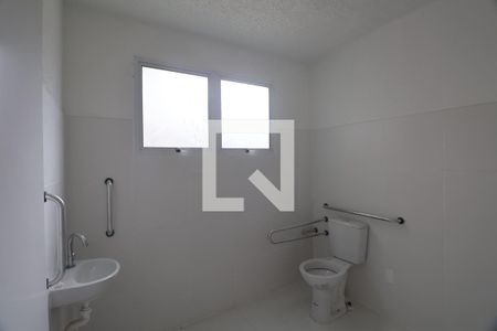 Banheiro de apartamento à venda com 1 quarto, 40m² em Mato Grande, Canoas