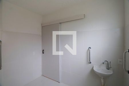 Banheiro de apartamento à venda com 1 quarto, 40m² em Mato Grande, Canoas