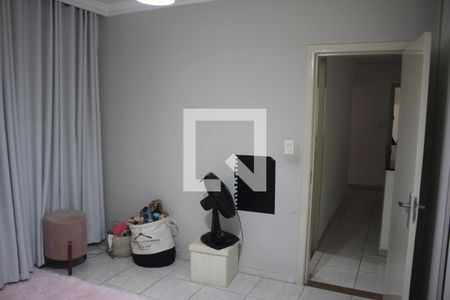 Quarto 2 de casa à venda com 4 quartos, 540m² em Milionários, Belo Horizonte