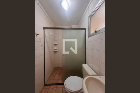 Banheiro de apartamento à venda com 1 quarto, 55m² em Ponte Preta, Campinas