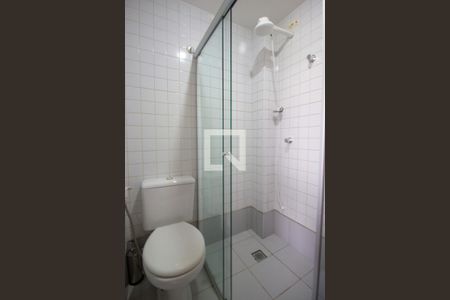 Banheiro de apartamento para alugar com 1 quarto, 28m² em Quadra 301, Brasília