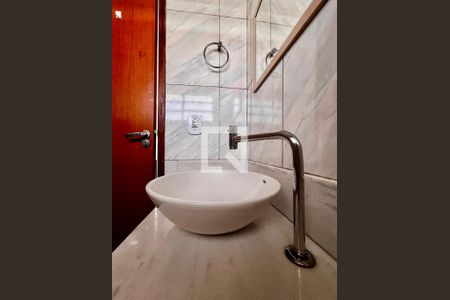 Banheiro de apartamento para alugar com 1 quarto, 47m² em Jardim Chapadão, Campinas