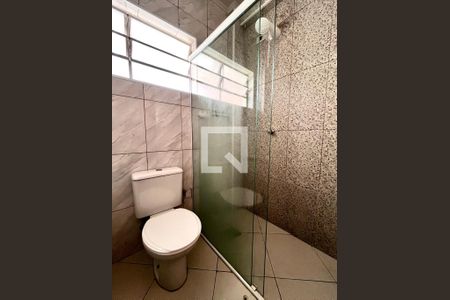 Banheiro de apartamento para alugar com 1 quarto, 47m² em Jardim Chapadão, Campinas