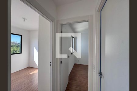 Corredor de apartamento para alugar com 2 quartos, 47m² em Recreio dos Bandeirantes, Rio de Janeiro