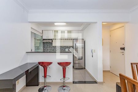 Sala de apartamento à venda com 2 quartos, 77m² em Vila Gumercindo, São Paulo