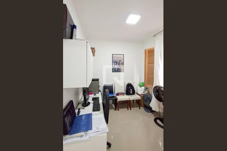 Escritório de casa à venda com 3 quartos, 140m² em Santa Tereza, Belo Horizonte