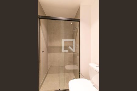Banheiro de kitnet/studio à venda com 1 quarto, 30m² em Indianópolis, São Paulo