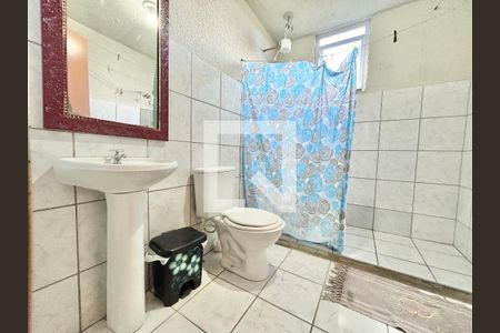 Banheiro de apartamento à venda com 2 quartos, 45m² em Canudos, Novo Hamburgo