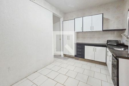 Cozinha de casa para alugar com 2 quartos, 105m² em Jardim Virginia, Guarujá