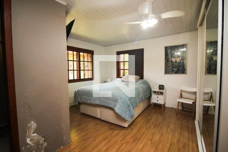 Suíte 1 de casa à venda com 2 quartos, 253m² em Cristal, Porto Alegre