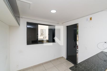 Sala de casa de condomínio para alugar com 1 quarto, 40m² em Ramos, Rio de Janeiro