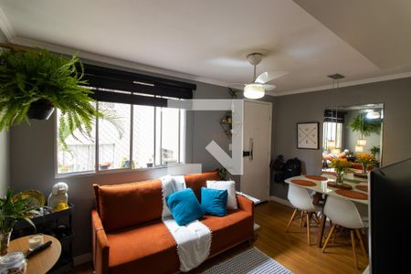 Sala de apartamento para alugar com 2 quartos, 55m² em Jardim Torino, Cotia