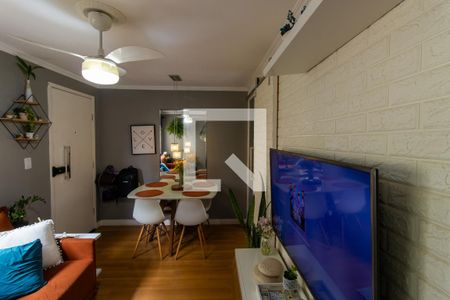 Sala de apartamento para alugar com 2 quartos, 55m² em Jardim Torino, Cotia