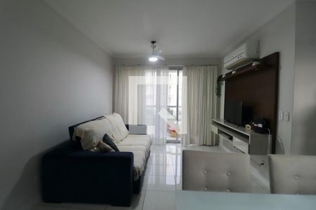 Sala de apartamento para alugar com 3 quartos, 100m² em Jardim Las Palmas, Guarujá