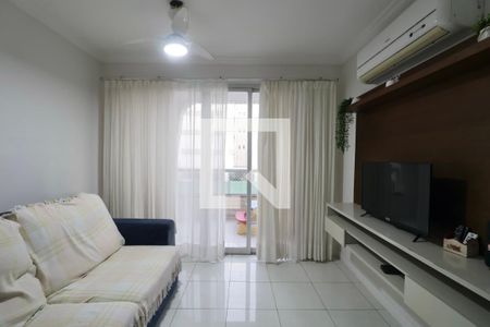 Sala de apartamento para alugar com 3 quartos, 100m² em Jardim Las Palmas, Guarujá