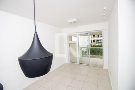 Sala de apartamento à venda com 2 quartos, 68m² em Recreio dos Bandeirantes, Rio de Janeiro