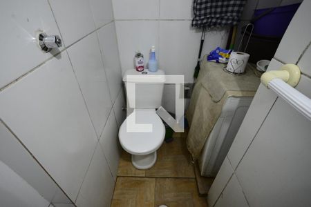 Banheiro de kitnet/studio para alugar com 1 quarto, 46m² em Liberdade, São Paulo