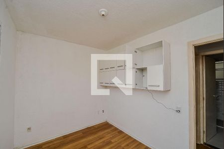 Quarto 1 de apartamento para alugar com 2 quartos, 40m² em Mário Quintana, Porto Alegre
