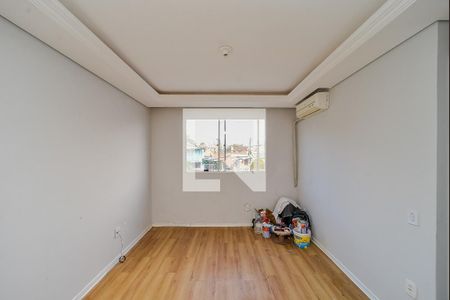 Sala de apartamento para alugar com 2 quartos, 40m² em Mário Quintana, Porto Alegre