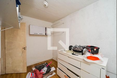 Quarto 2 de apartamento para alugar com 2 quartos, 40m² em Mário Quintana, Porto Alegre