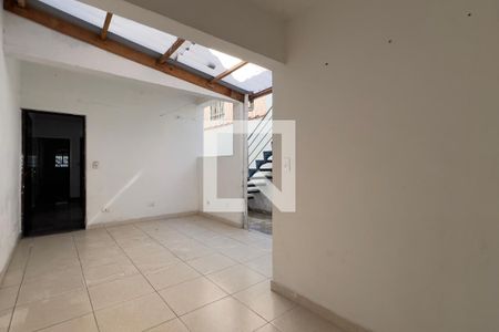 Área de Serviço de casa à venda com 3 quartos, 172m² em Jardim Santa Mena, Guarulhos