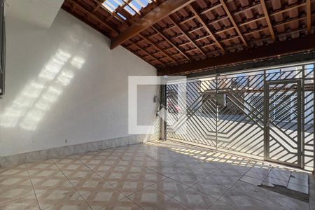 Garagem de casa à venda com 3 quartos, 172m² em Jardim Santa Mena, Guarulhos