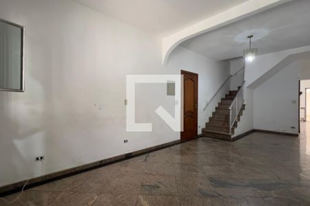 Sala de casa à venda com 3 quartos, 172m² em Jardim Santa Mena, Guarulhos