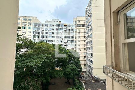Vista/Quarto 1 de apartamento à venda com 2 quartos, 86m² em Copacabana, Rio de Janeiro