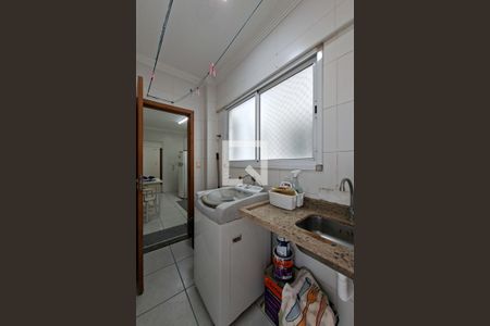 Área de Serviço de apartamento para alugar com 2 quartos, 98m² em Vila Tupi, Praia Grande