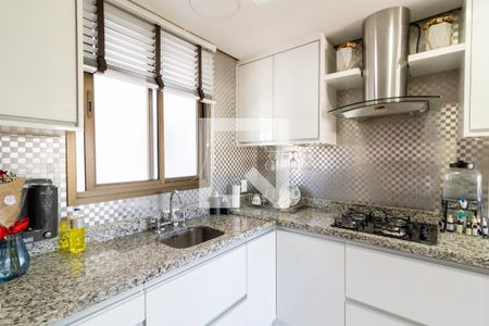 Cozinha de apartamento à venda com 2 quartos, 87m² em Menino Deus, Porto Alegre