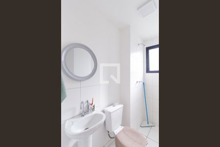 Banheiro Social de apartamento para alugar com 2 quartos, 55m² em São Pedro, Osasco