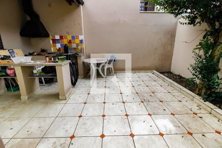 Quintal de casa de condomínio à venda com 3 quartos, 180m² em Jardim Ampliacao, São Paulo