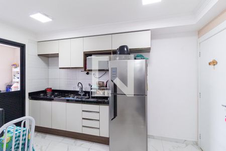Cozinha de apartamento para alugar com 2 quartos, 40m² em Padroeira, Osasco