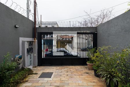Garagem de casa para alugar com 3 quartos, 120m² em Artur Alvim, São Paulo