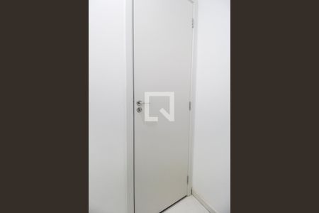 Banheiro de apartamento para alugar com 2 quartos, 35m² em Vila Sul Americana, Carapicuíba