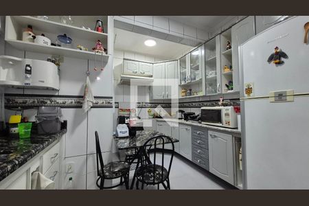 Cozinha de apartamento à venda com 2 quartos, 180m² em Parque Oratório, Santo André
