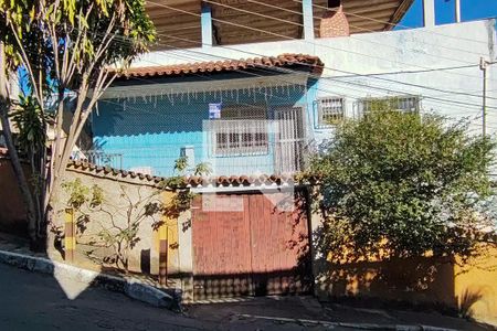 Fachada de casa de condomínio à venda com 2 quartos, 180m² em Taquara, Rio de Janeiro