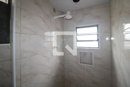 Banheiro de casa para alugar com 2 quartos, 75m² em Jardim Santa Cruz (zona Norte), São Paulo