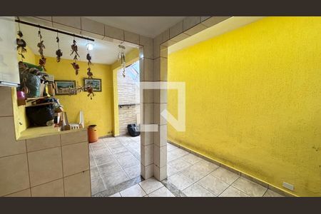 Área de Serviço de casa à venda com 2 quartos, 127m² em Vila Vitória, Santo André