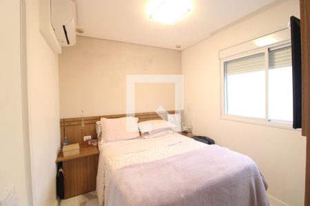 Suite de apartamento à venda com 3 quartos, 168m² em Vila Castelo, São Paulo