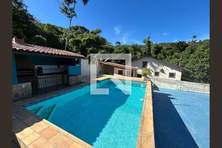 Casa à venda com 3 quartos, 320m² em Muriqui, Niterói