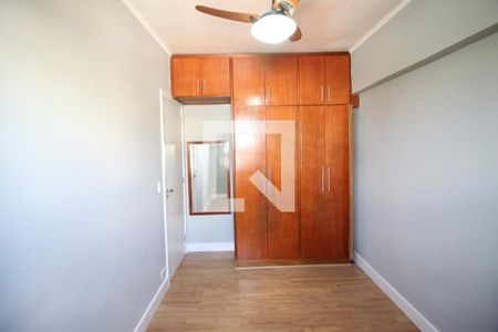 Quarto 2 de apartamento para alugar com 2 quartos, 56m² em Vila Osasco, Osasco