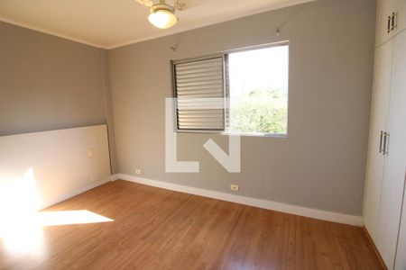 Quarto 1 de apartamento para alugar com 2 quartos, 56m² em Vila Osasco, Osasco