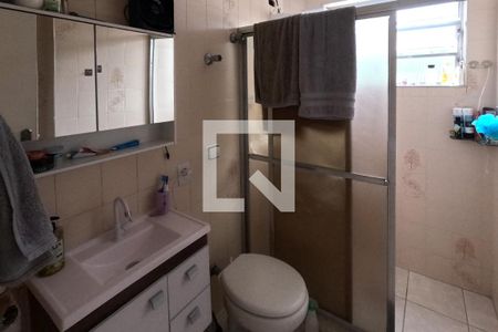 Banheiro de apartamento para alugar com 1 quarto, 64m² em José Menino, Santos