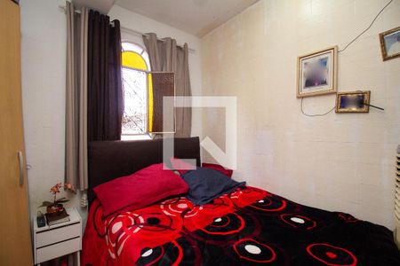 Quarto 2 de casa à venda com 3 quartos, 280m² em Vila Marina, São Paulo