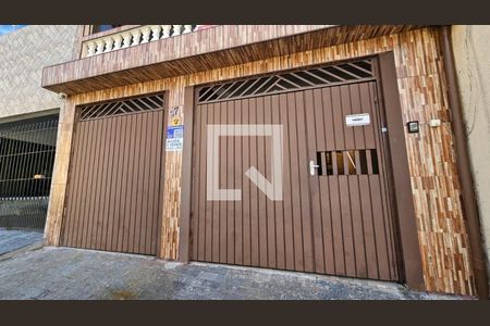 Fachada de casa para alugar com 2 quartos, 90m² em Vila Silvia, São Paulo